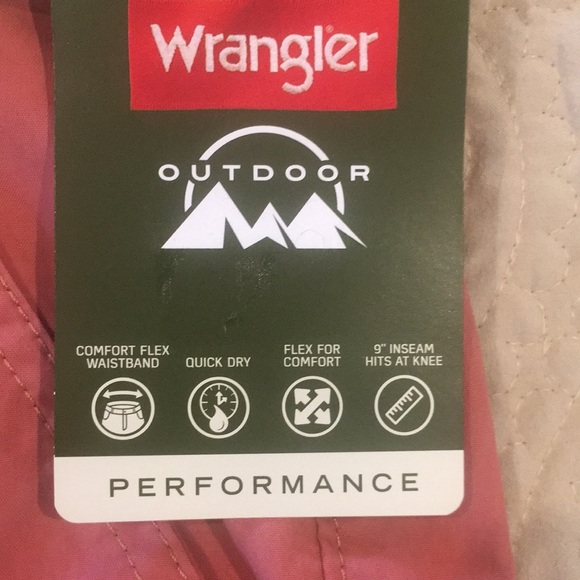 🆕 Wrangler Outdoor Performance Flat Front Flex Waistband 9” Straight Shorts 36 - Picture 7 of 8